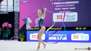 moderna legnano viarenich darya   nastro sfe06696 copia simone ferraro ph copia